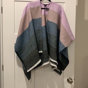 Ann Taylor Wrap scarf 🧣 travel coverup